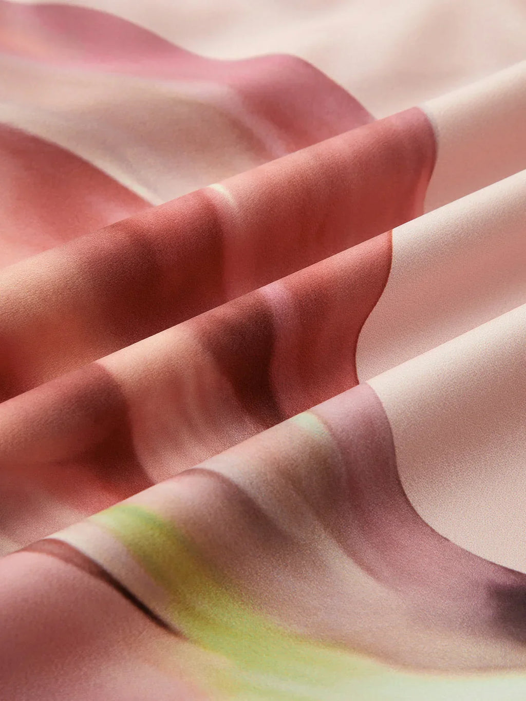 Women’s strapless maxi dress featuring a floral pattern, made from lightweight fabric, perfect for warm weather outings.